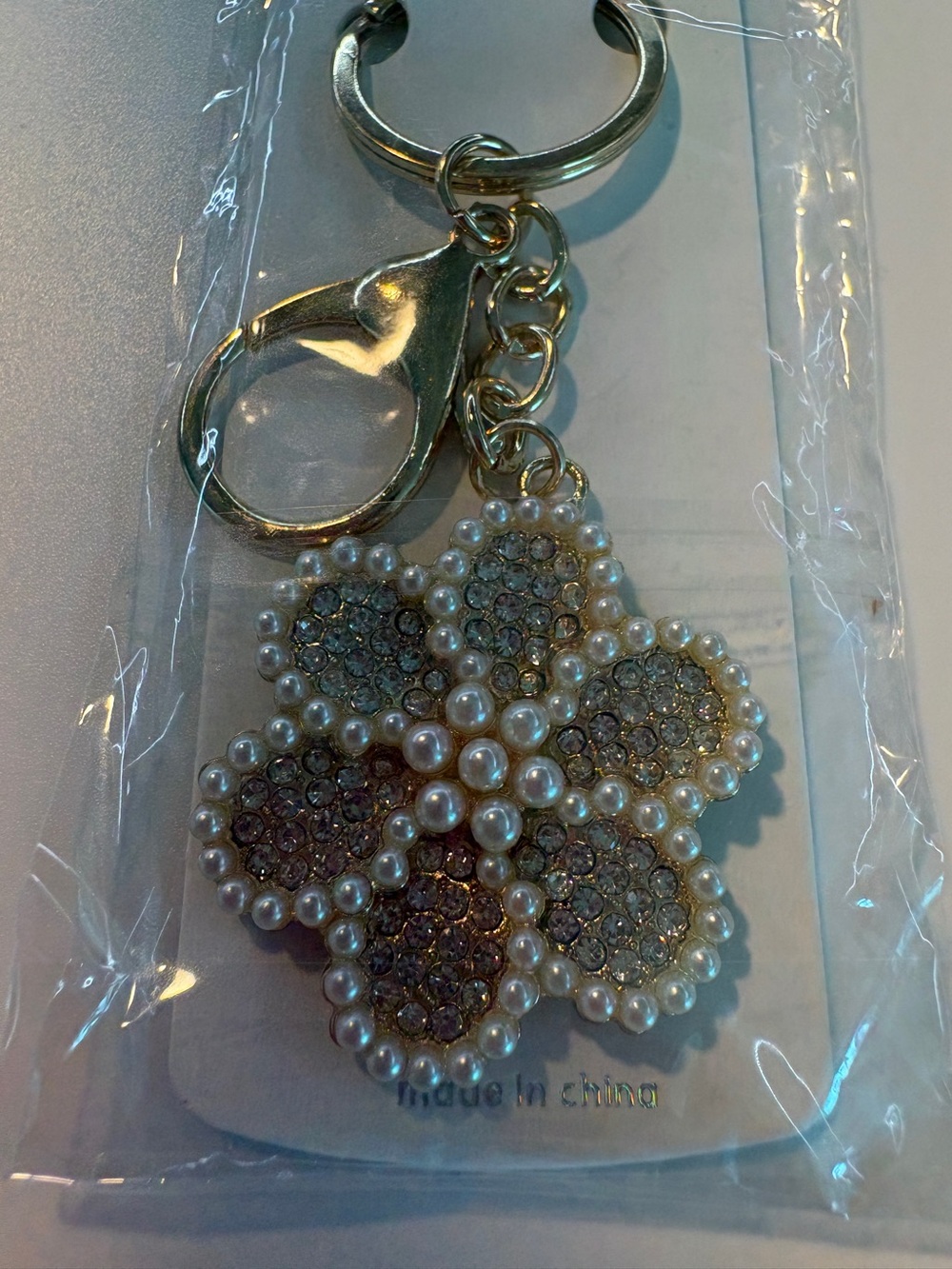 Pearl & Crystal Flower Keychain - Gold Hardware
